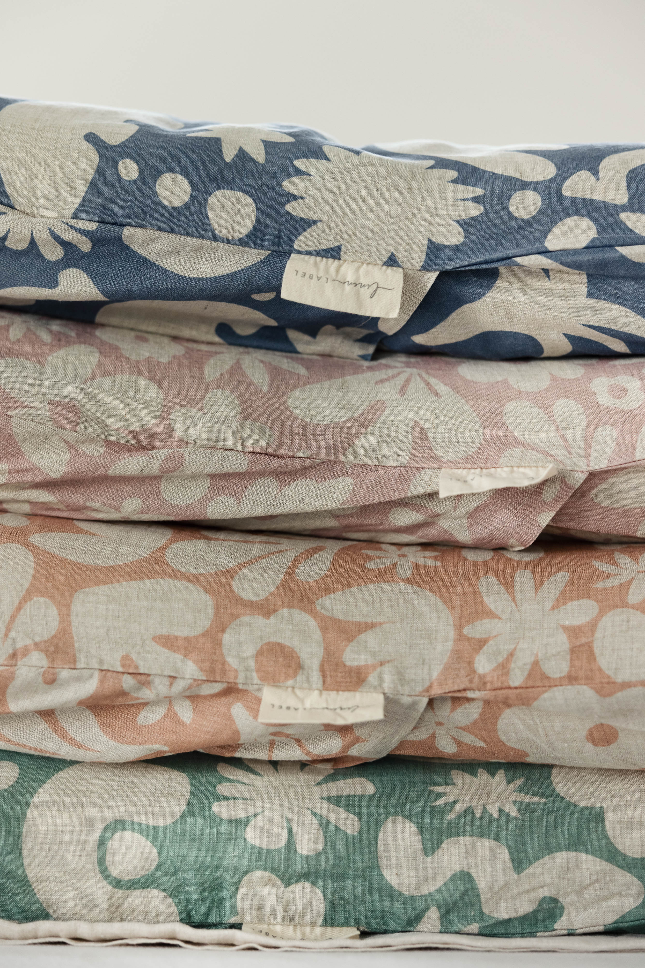 Baby Lounger Nest + Print Denim Blue Linen Cover