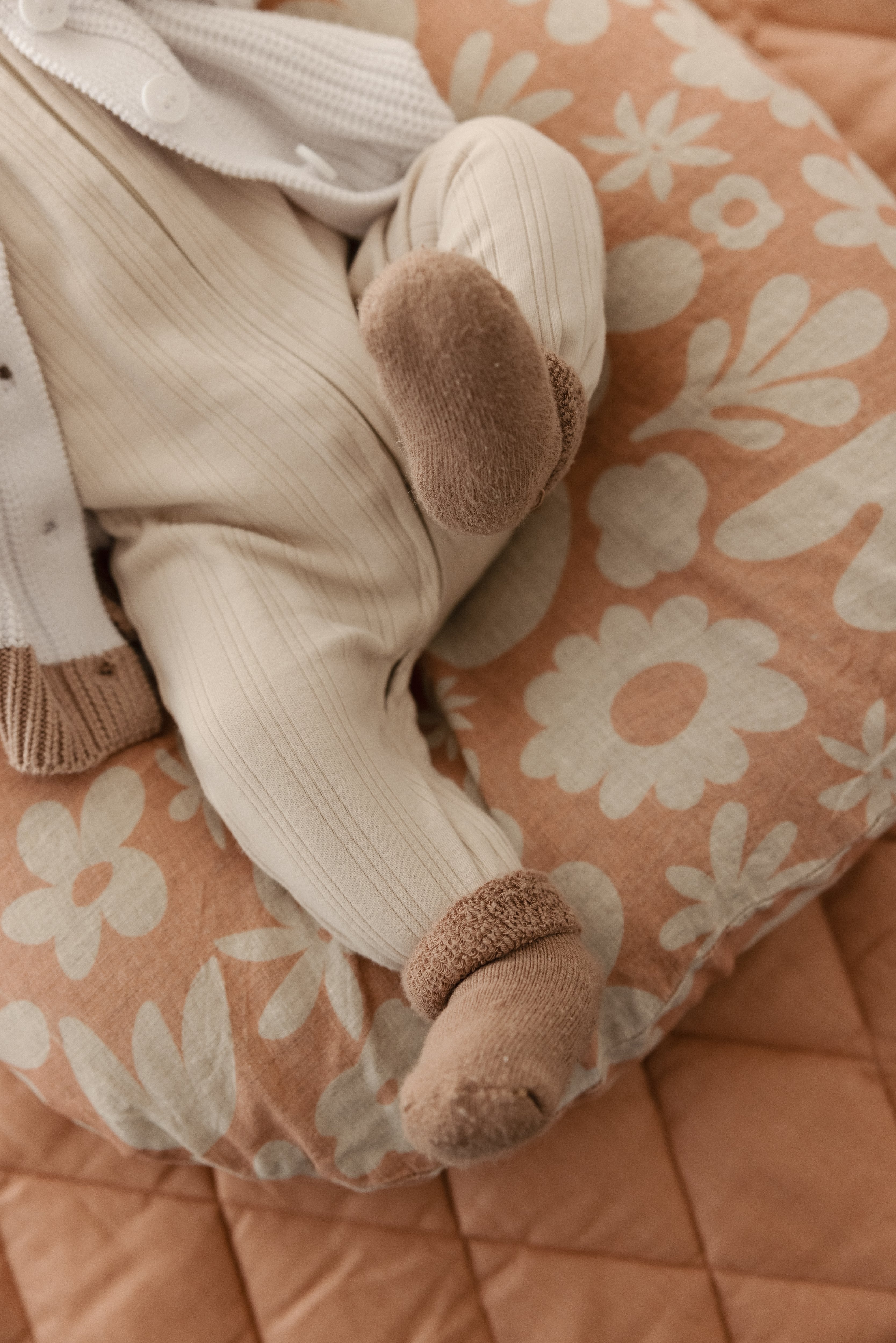 Baby Lounger Nest + Print Soft Clay Linen Cover