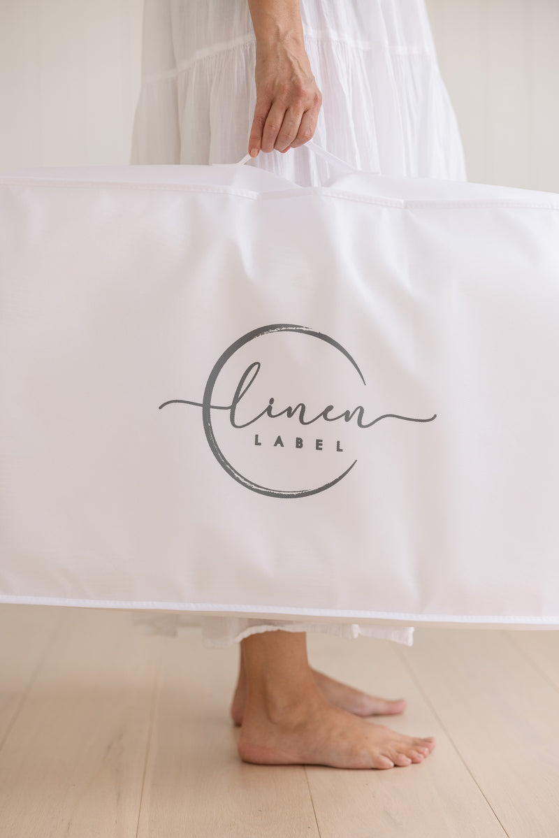 linen label dust cover comes with every baby lounger nest