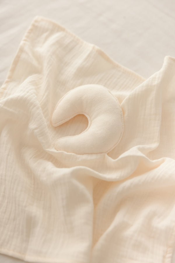 Baby Moon Snuggle Comforter — Cream