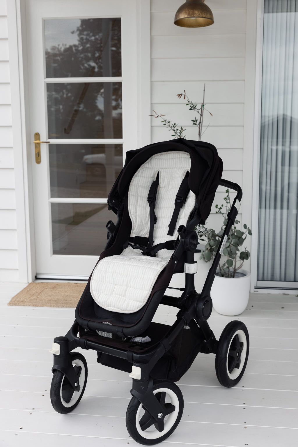 Oatmeal & Stripe - Pram Liner- Stripe quilt