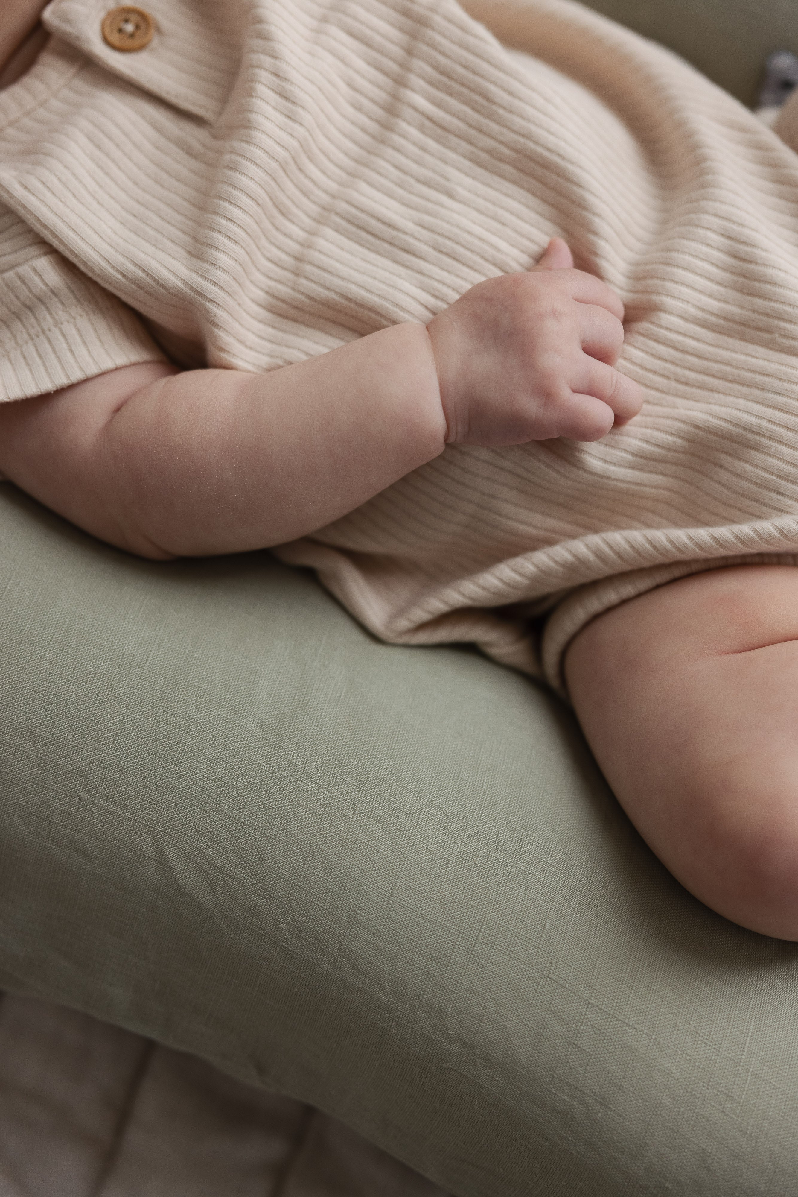 Baby Lounger Nest + Soft Sage Linen Cover