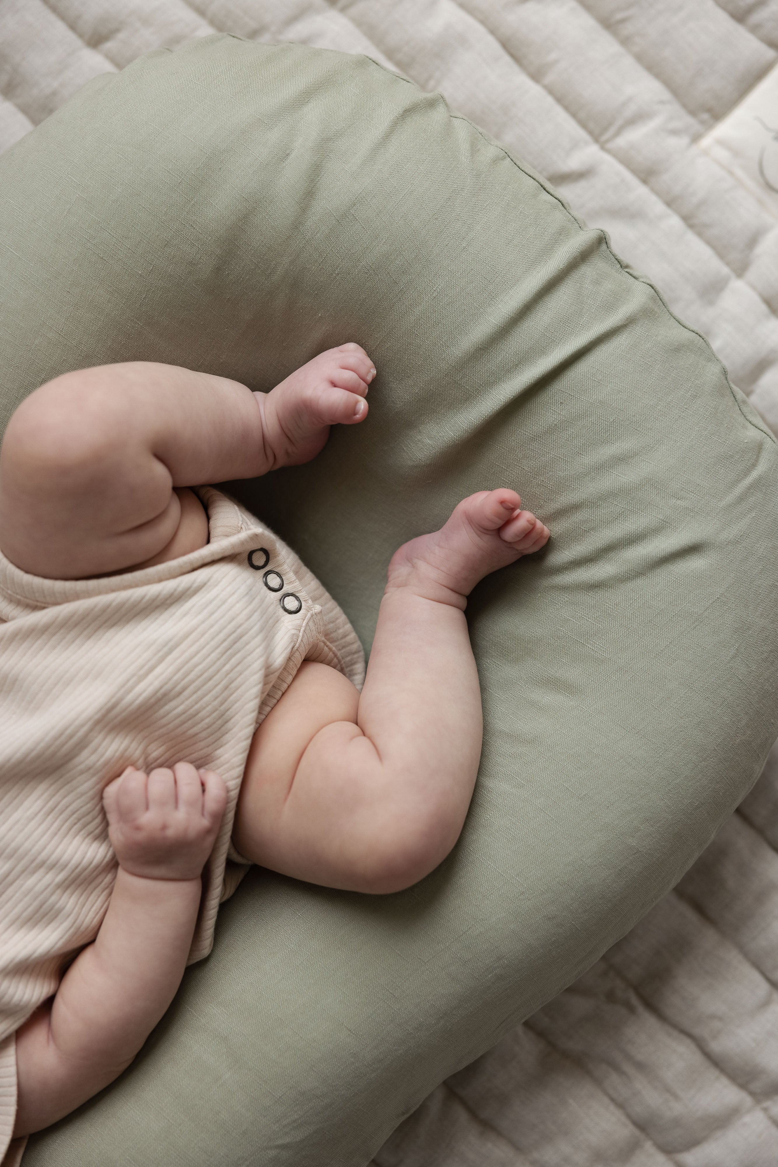 Baby Lounger Nest + Soft Sage Linen Cover