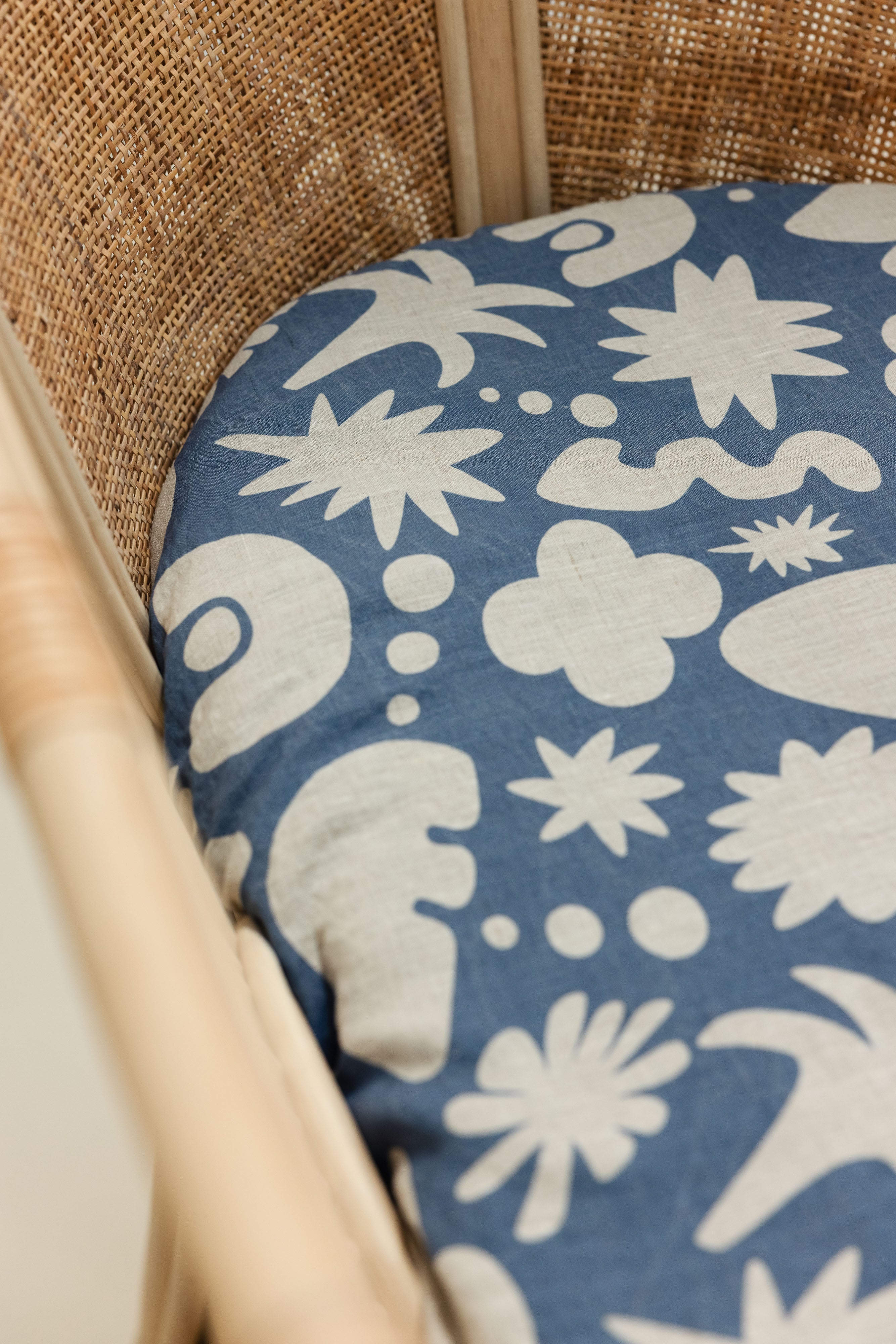 Linen Bassinet Sheet- Denim Blue Print