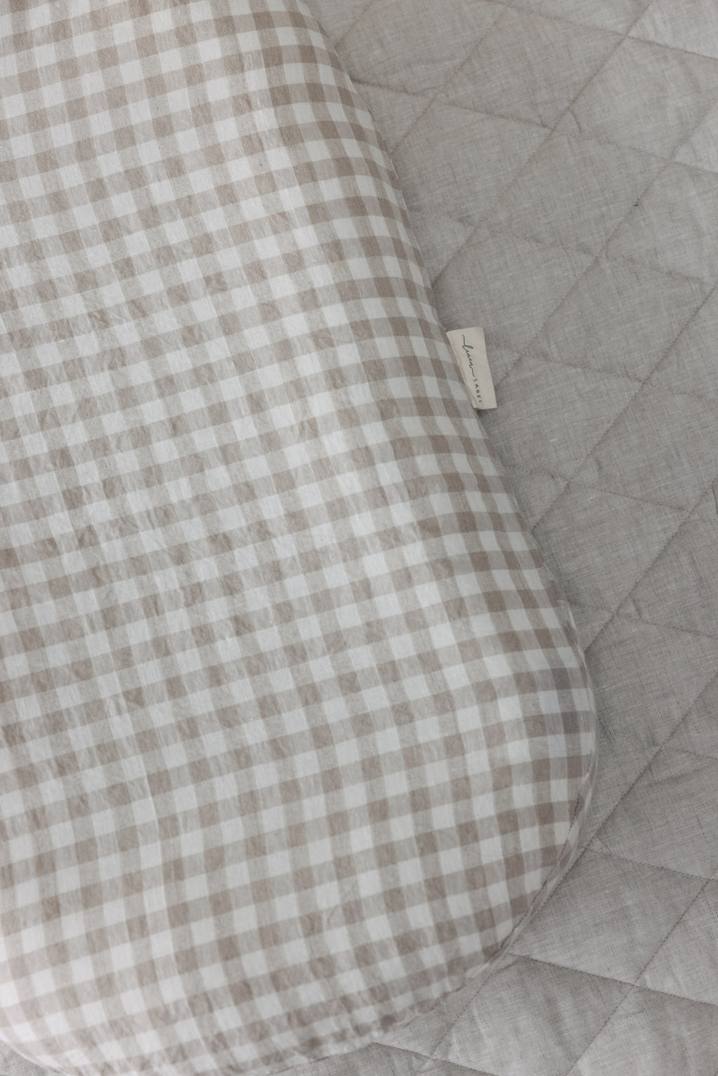 Baby Lounger Nest + Gingham Linen Cover
