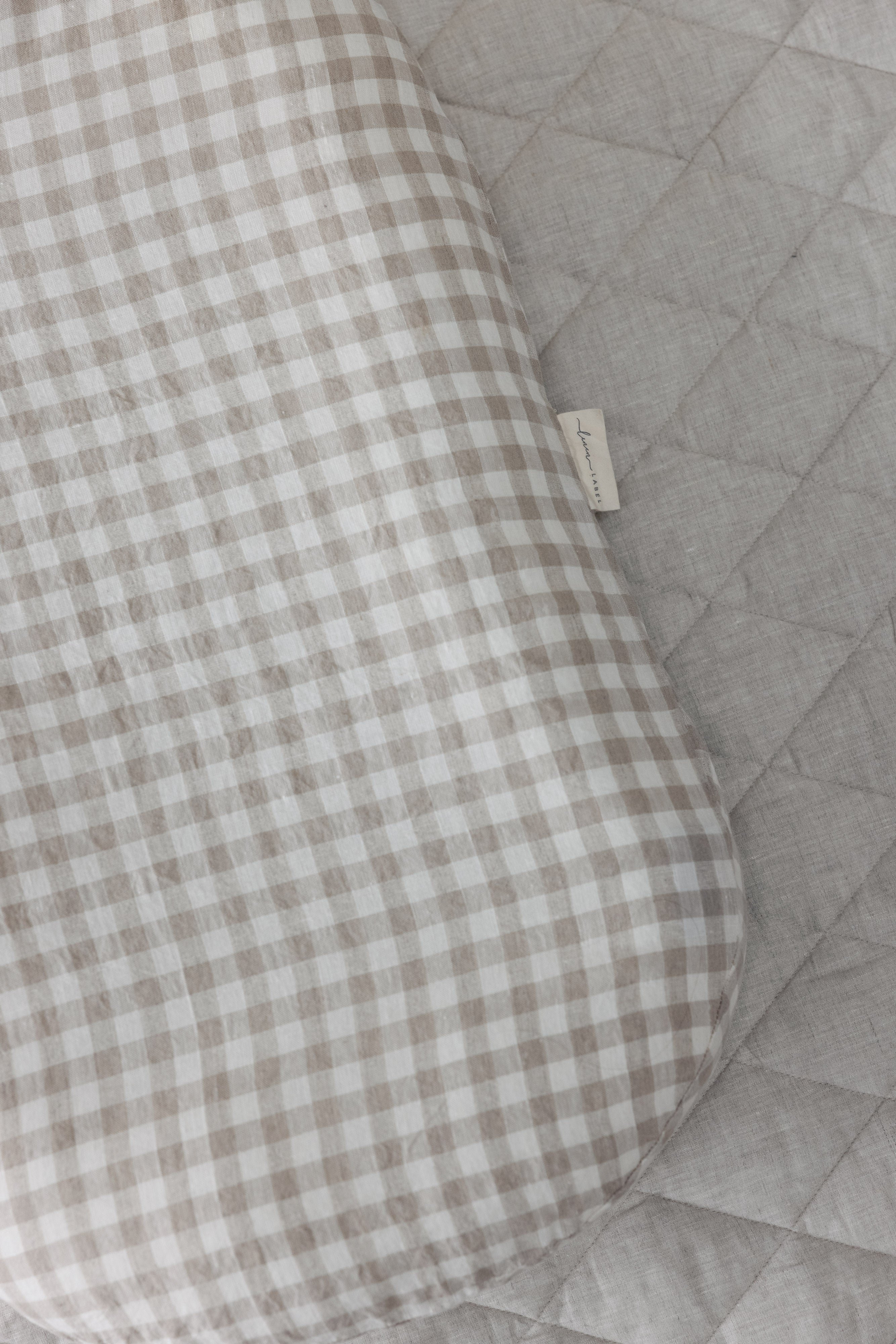 Baby Lounger Nest + Gingham Linen Cover
